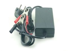 Ultramax 12V 3Ah 240V Lithium-ion (Li-ion), LiNiMnCoO2 Battery Charger with EU Plug 