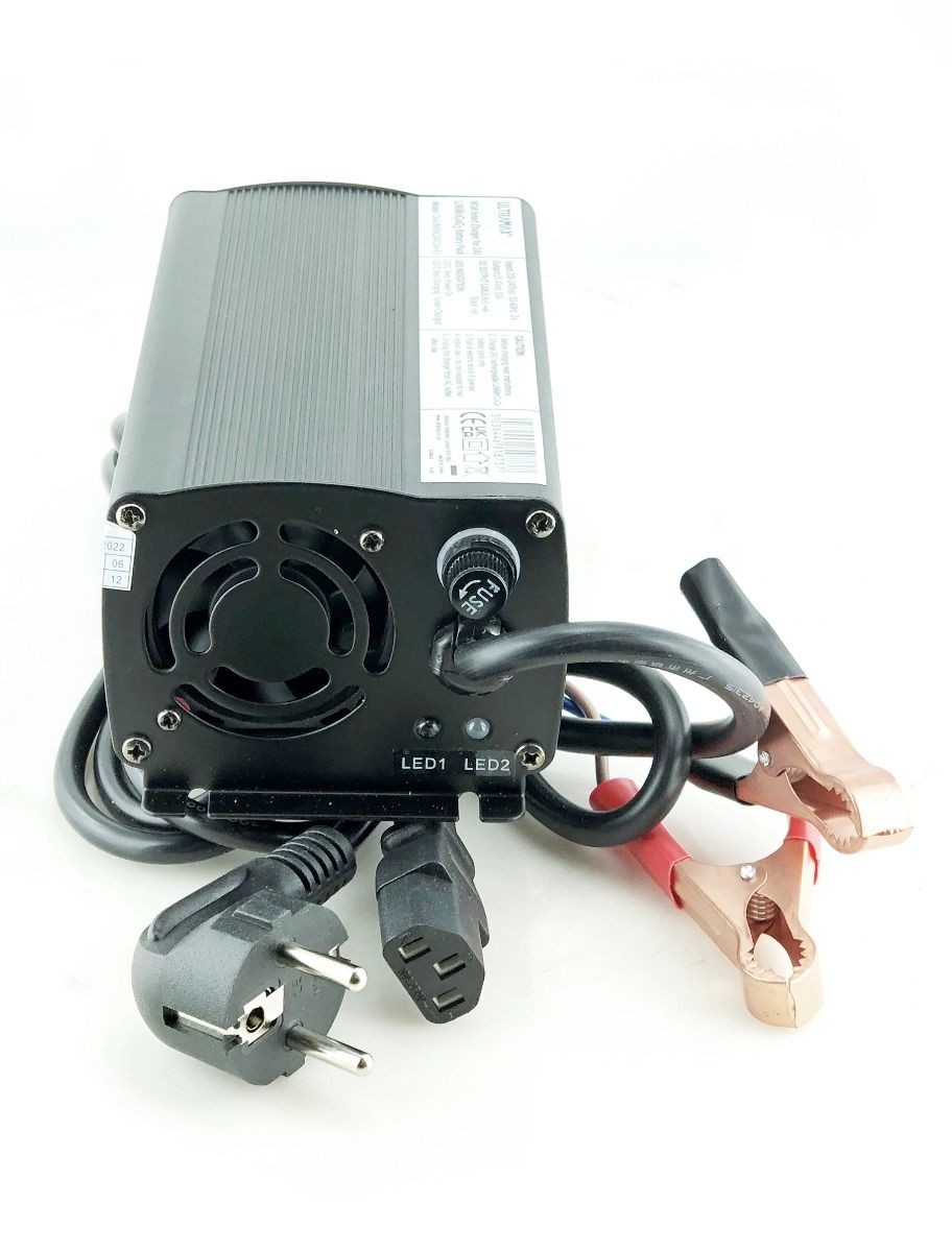 Ultramax 24V 10Ah 240V Lithium-ion (Li-ion), LiNiMnCoO2 Battery Charger with EU Plug